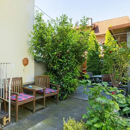 Erdgeschosswohnung Elfriede לייכלינגן